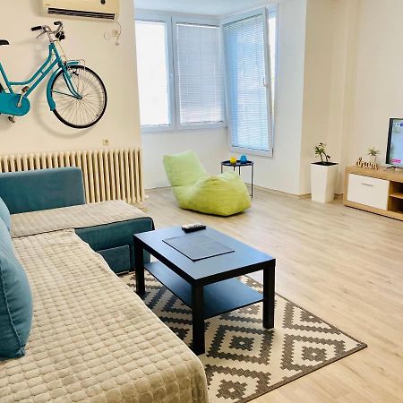 Regina'S Modern Apartment2 Üsküp Dış mekan fotoğraf