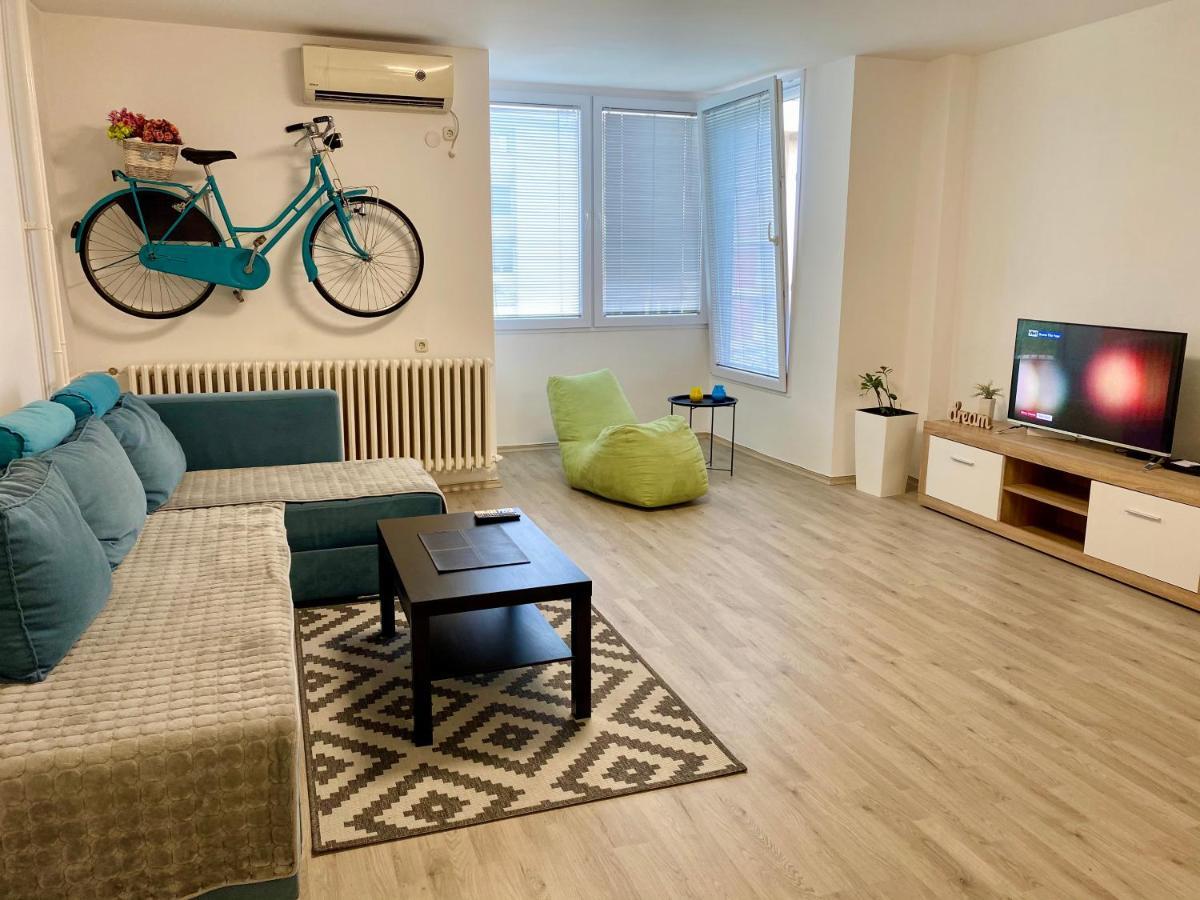 Regina'S Modern Apartment2 Üsküp Dış mekan fotoğraf